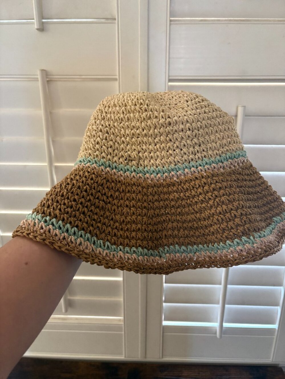🛍️Halston Woven Paper Straw Bucket Hat One Size Neutral Pink Blue